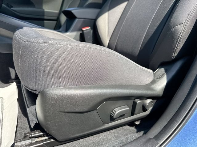 Used 2025 Subaru Crosstrek 2.5i Premium AWD/4WD image 12