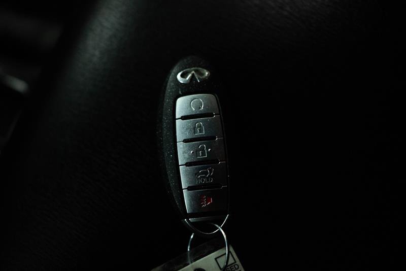 Used 2024 INFINITI QX80 Luxe image 23