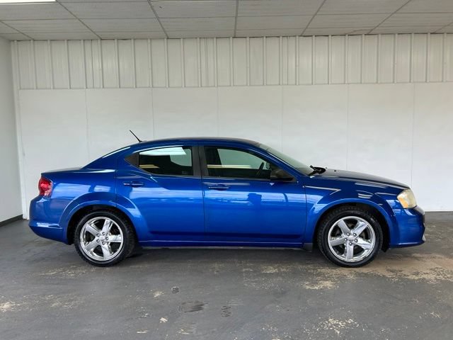 Used 2014 Dodge Avenger SE FWD image 2