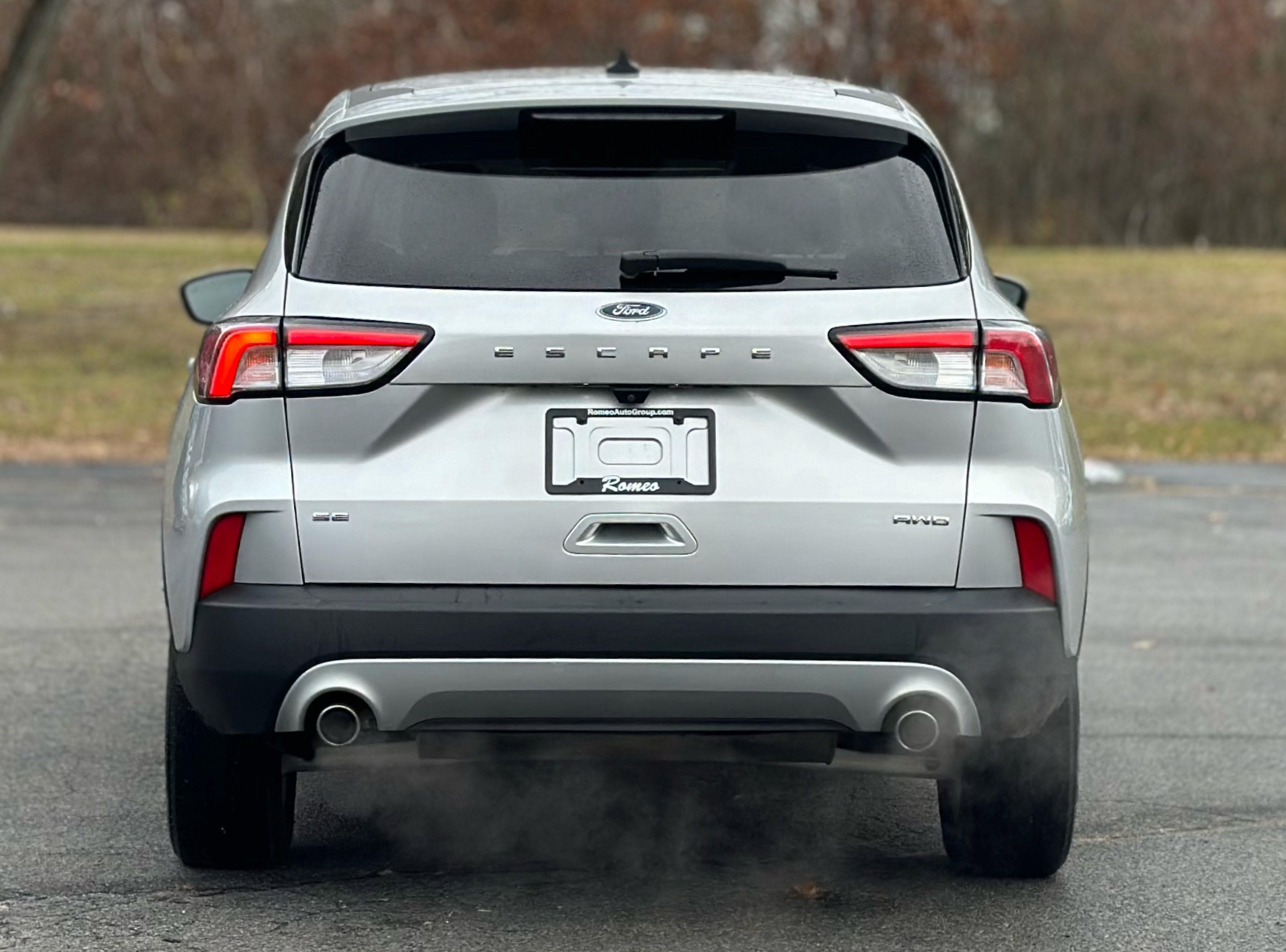 Used 2020 Ford Escape SE image 9