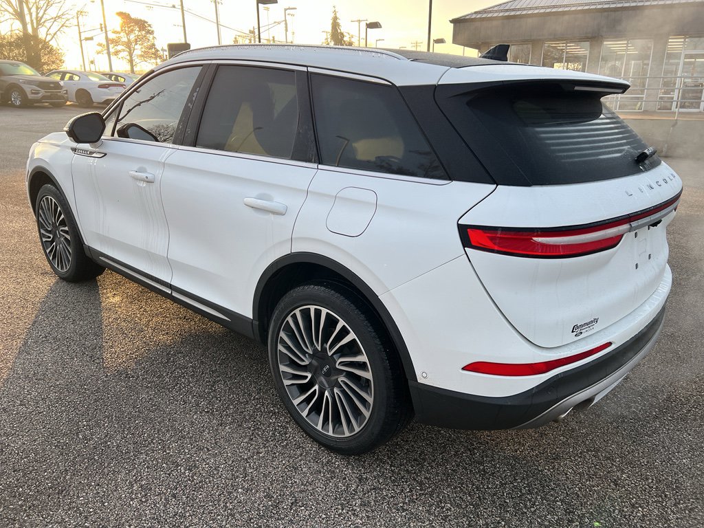 Used 2022 Lincoln Corsair Reserve w/ Equipment Group 201A image 5