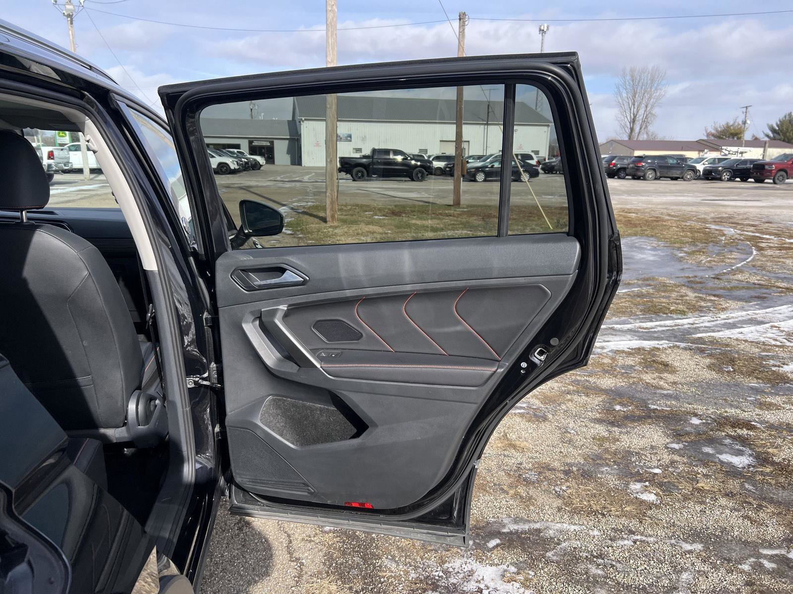 Used 2024 Volkswagen Tiguan Wolfsburg Edition image 35