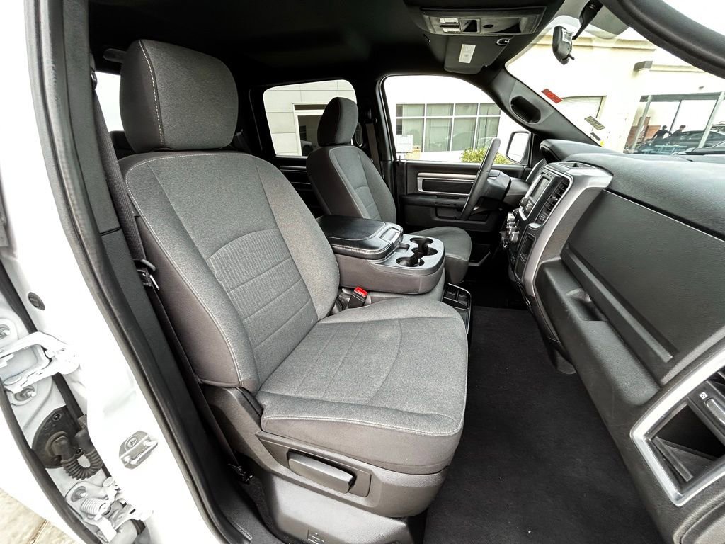 Used 2024 RAM 1500 Classic Warlock image 33