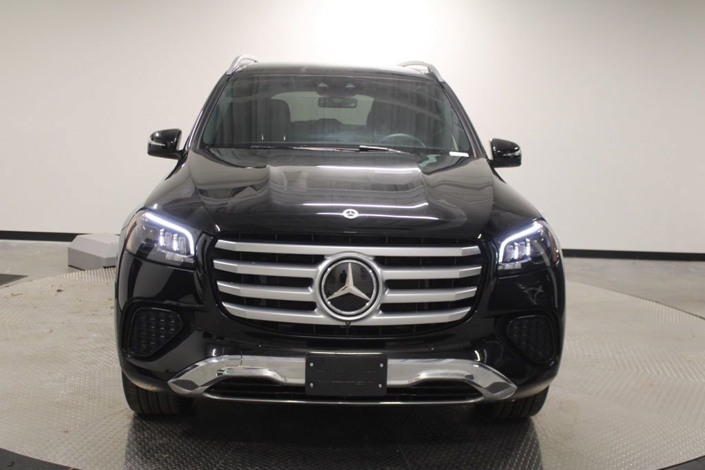 Used 2024 Mercedes-Benz GLS 450 4MATIC image 10
