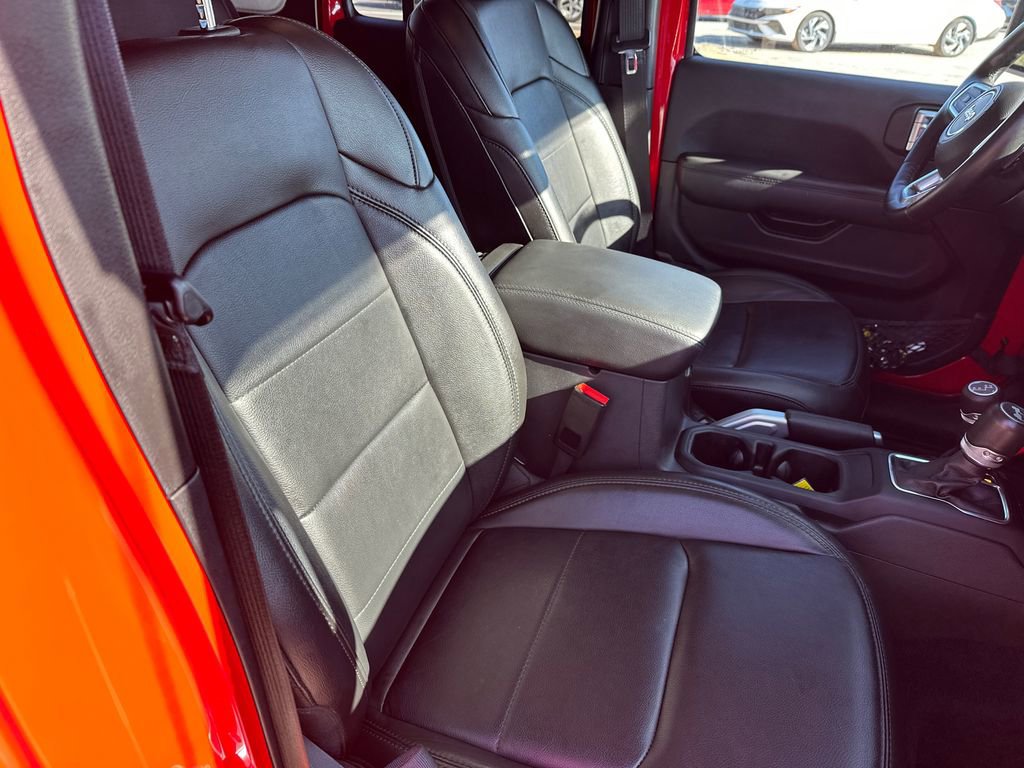 Used 2022 Jeep Wrangler Unlimited Sahara image 13