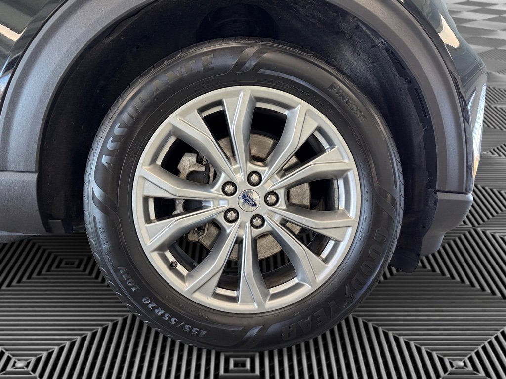 Used 2021 Ford Explorer XLT w/ Equipment Group 202A image 10