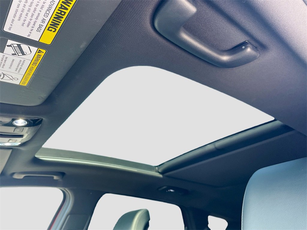 Used 2025 Kia Sportage X-Line w/ Premium Package image 16