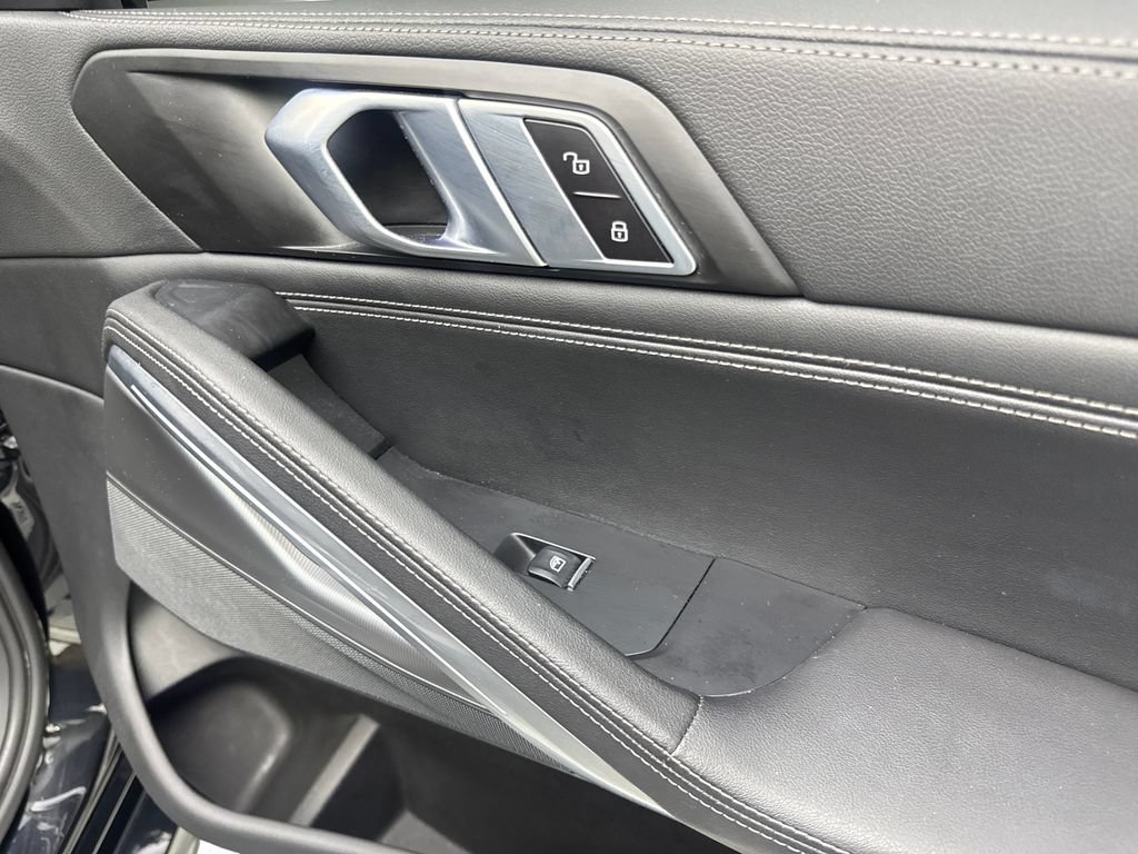 Used 2023 BMW X6 xDrive40i w/ M Sport Package AWD/4WD image 50
