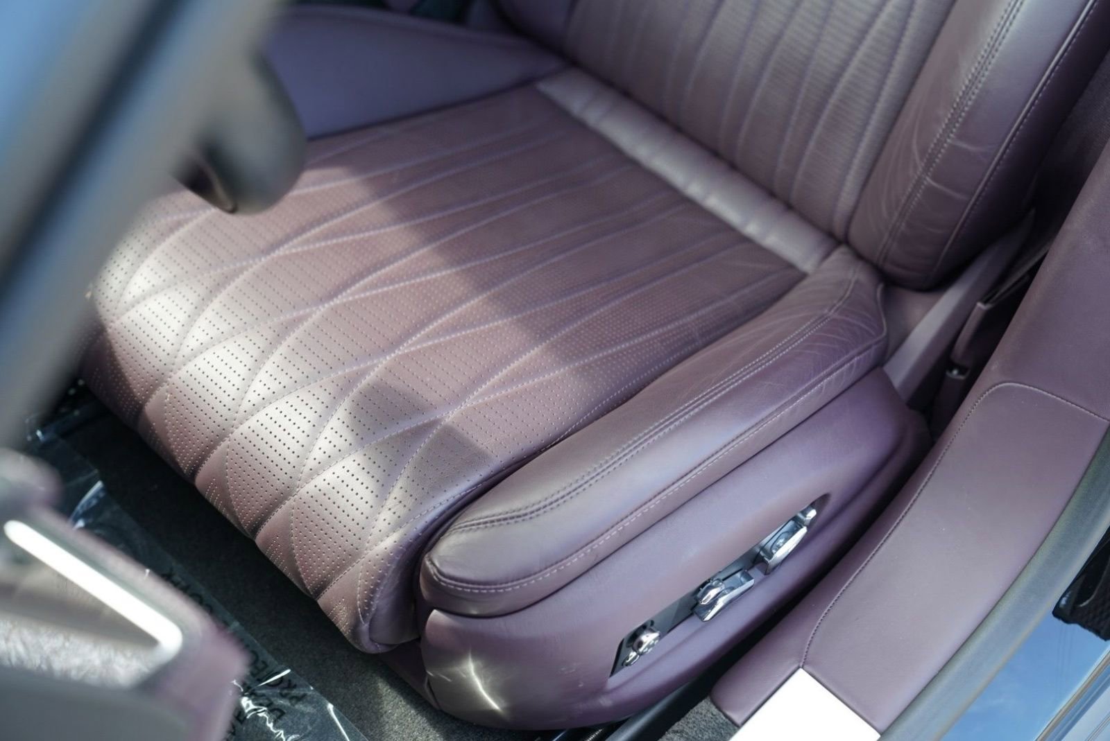 Used 2023 Bentley Flying Spur S V8 AWD/4WD image 24