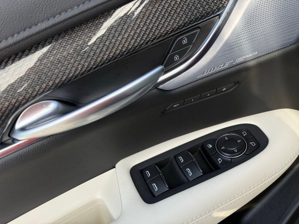 New 2026 Cadillac XT5 Sportv w/ LPO, Onyx Lite Package AWD/4WD image 19