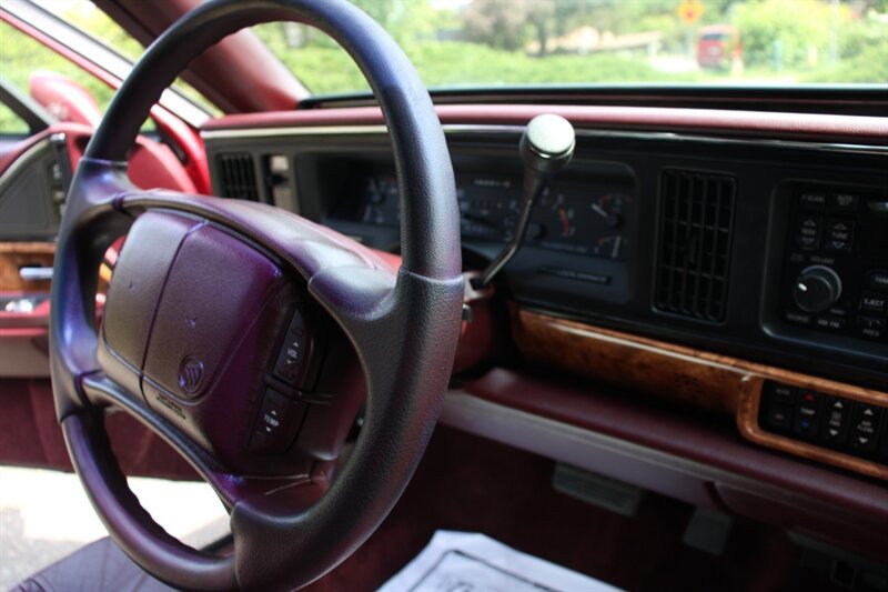 Used 1995 Buick Le Sabre Limited FWD image 8