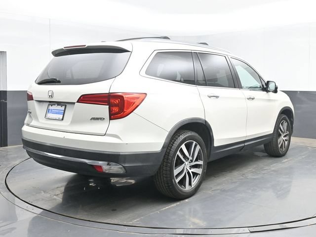 Used 2016 Honda Pilot Touring image 10