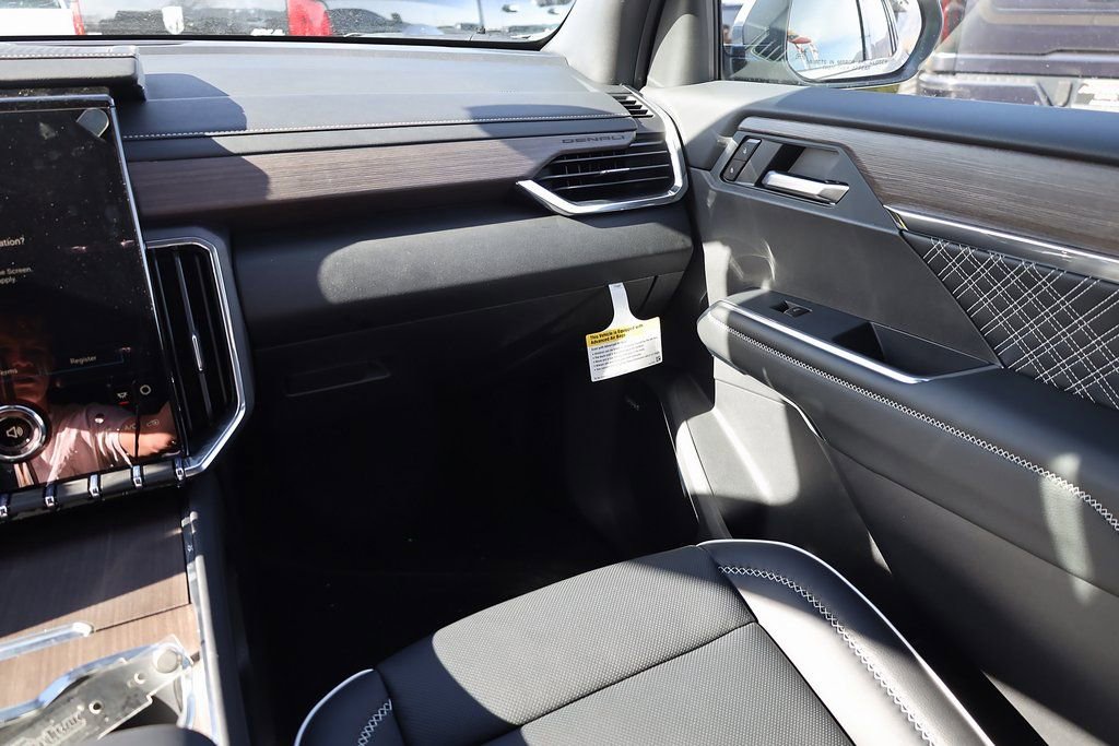 New 2026 GMC Acadia Denali w/ Super Cruise Package image 20
