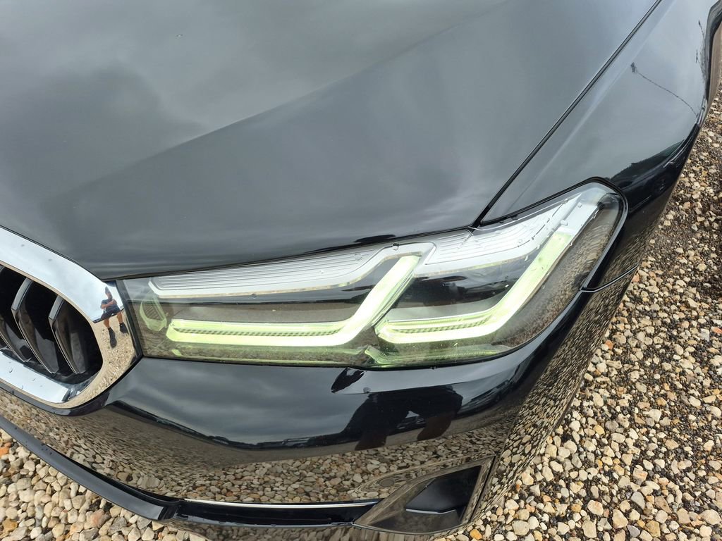 Used 2021 BMW 530i xDrive w/ Premium Package image 44