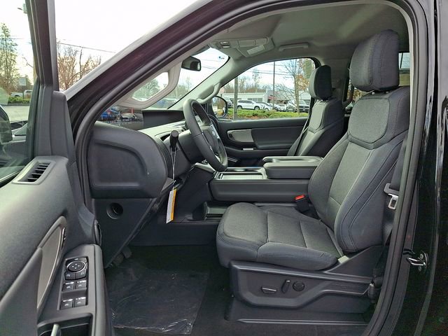 New 2025 Ford Expedition Max Active image 5