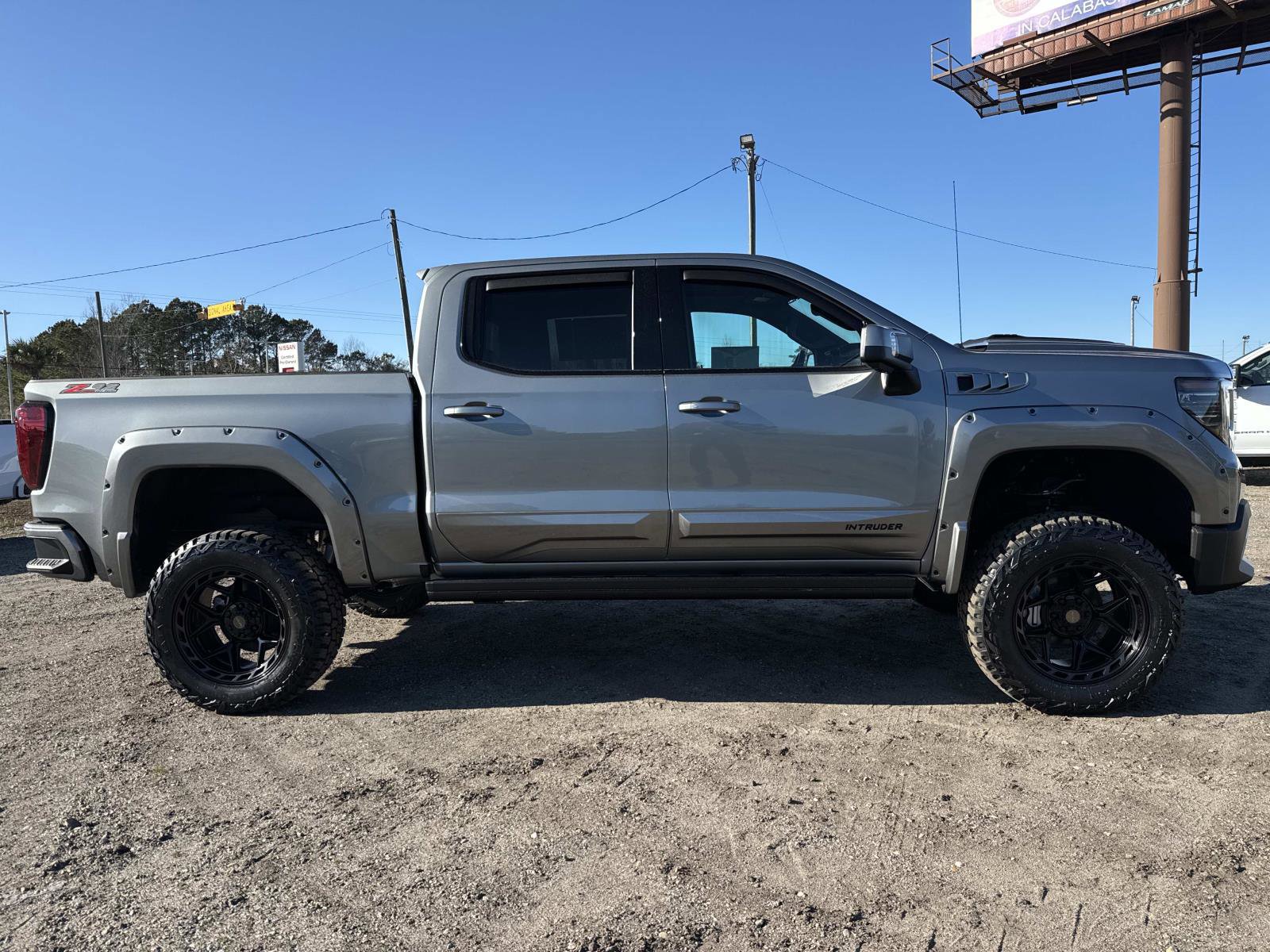 New 2026 GMC Sierra 1500 AT4 w/ Technology Package image 2