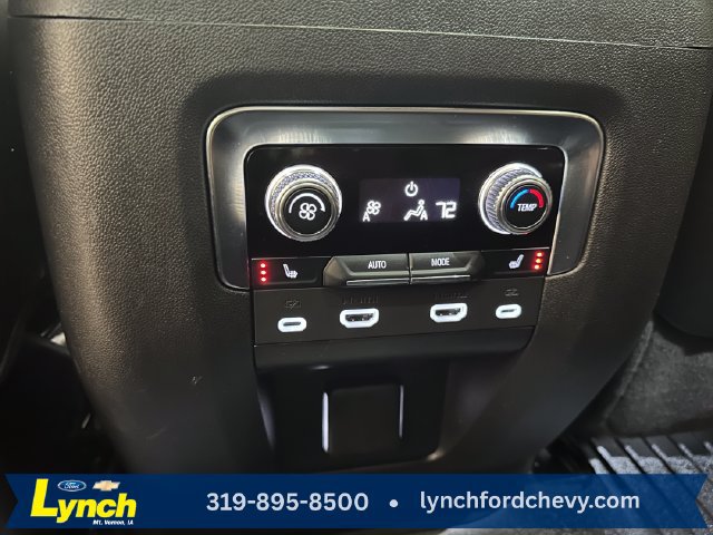 Used 2024 GMC Yukon XL Denali Ultimate AWD/4WD image 22