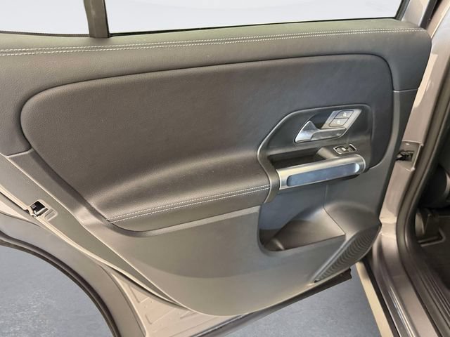 Certified 2023 Mercedes-Benz GLB 250 4MATIC image 11