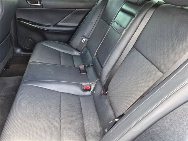 Used 2023 Lexus IS 300 w/ Comfort Package RWD image 17