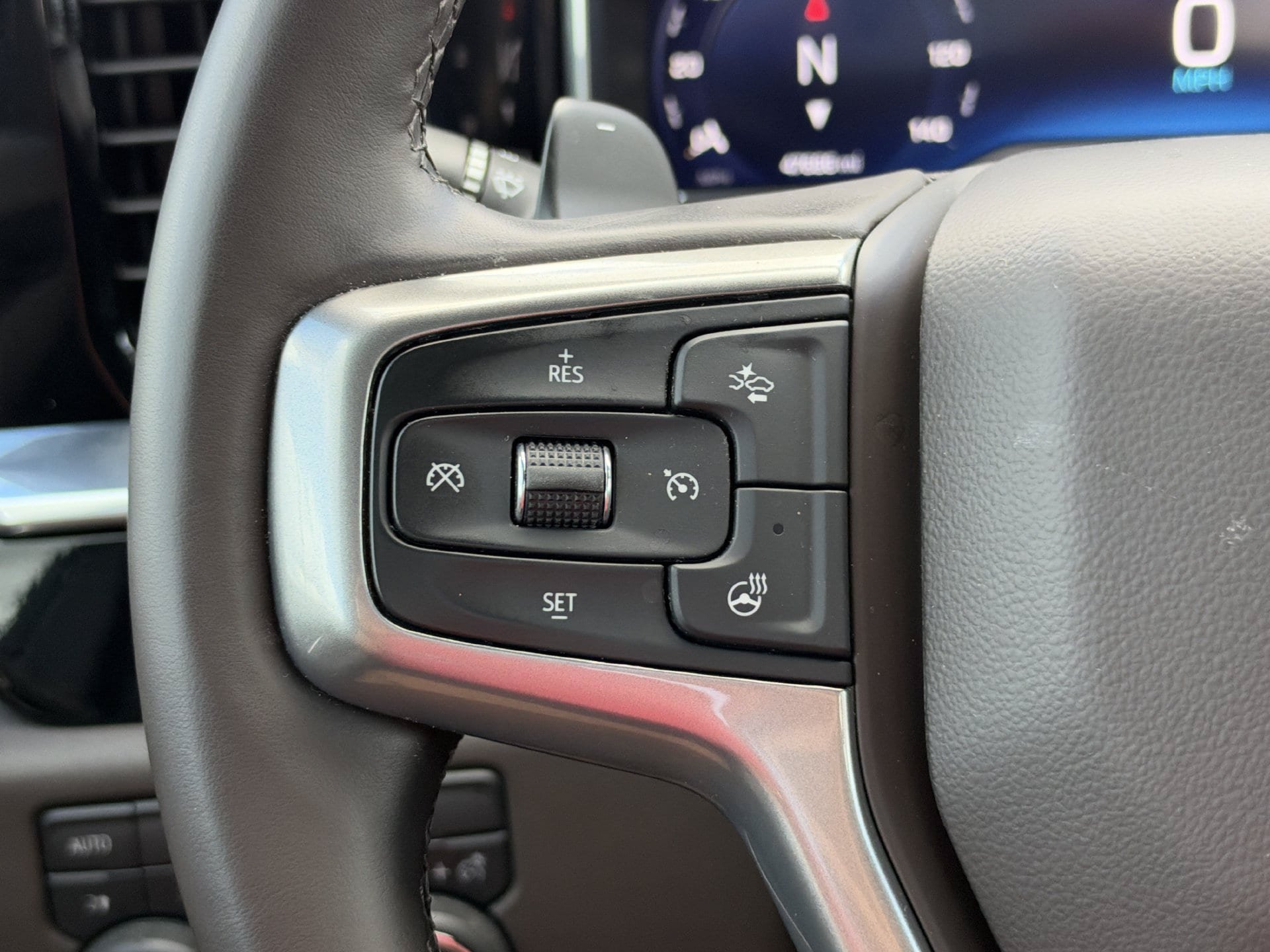 Used 2025 Chevrolet Silverado 1500 LT Trail Boss w/ Convenience Package II AWD/4WD image 19