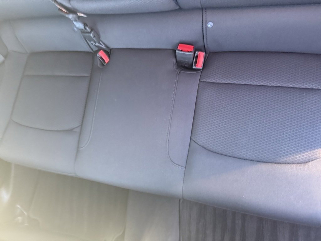 Used 2016 Chevrolet Malibu LT image 33