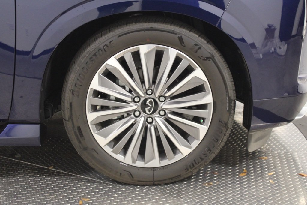 New 2025 INFINITI QX80 Luxe AWD/4WD image 10
