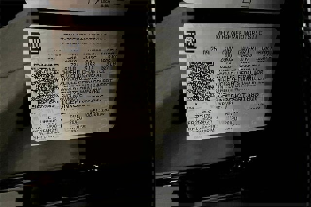 New 2026 Chevrolet Traverse LT w/ Sun and Wheel Package image 14