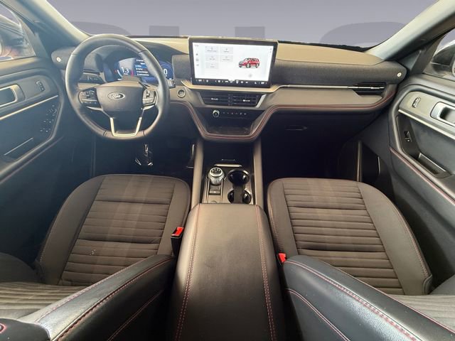 Certified 2025 Ford Explorer ST-Line AWD/4WD image 12