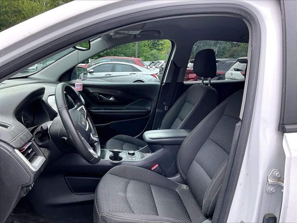 Used 2023 GMC Terrain SLE w/ Driver Convenience Package AWD/4WD image 7