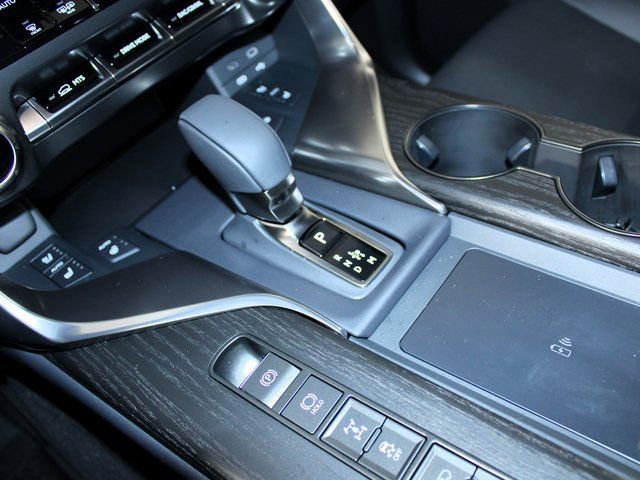 Used 2025 Lexus LX 700h Overtrail w/ Accessory Package (Z1) image 14