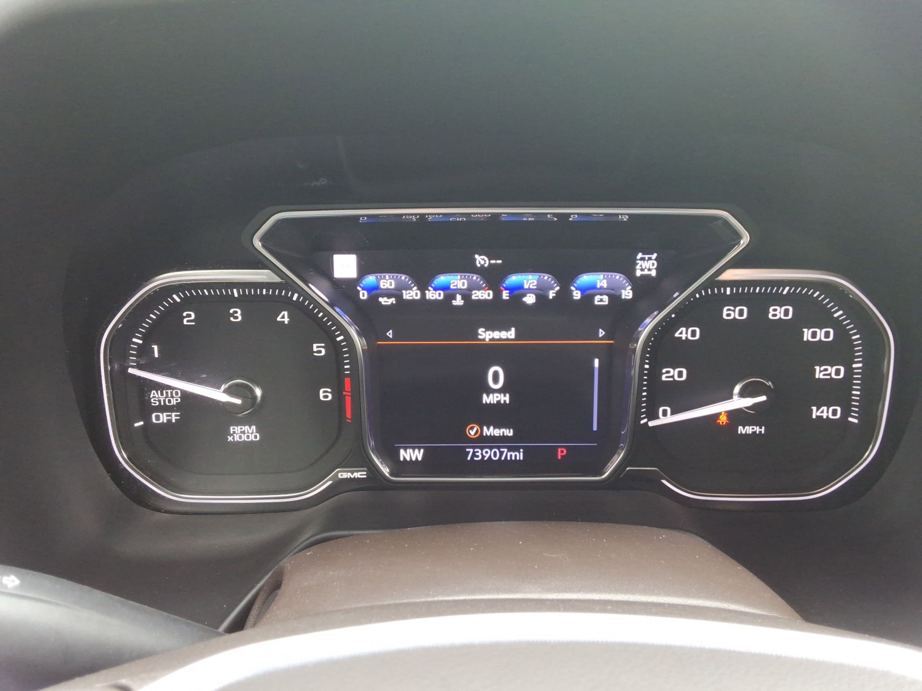 Used 2021 GMC Yukon XL SLT w/ SLT Luxury Plus Package image 14