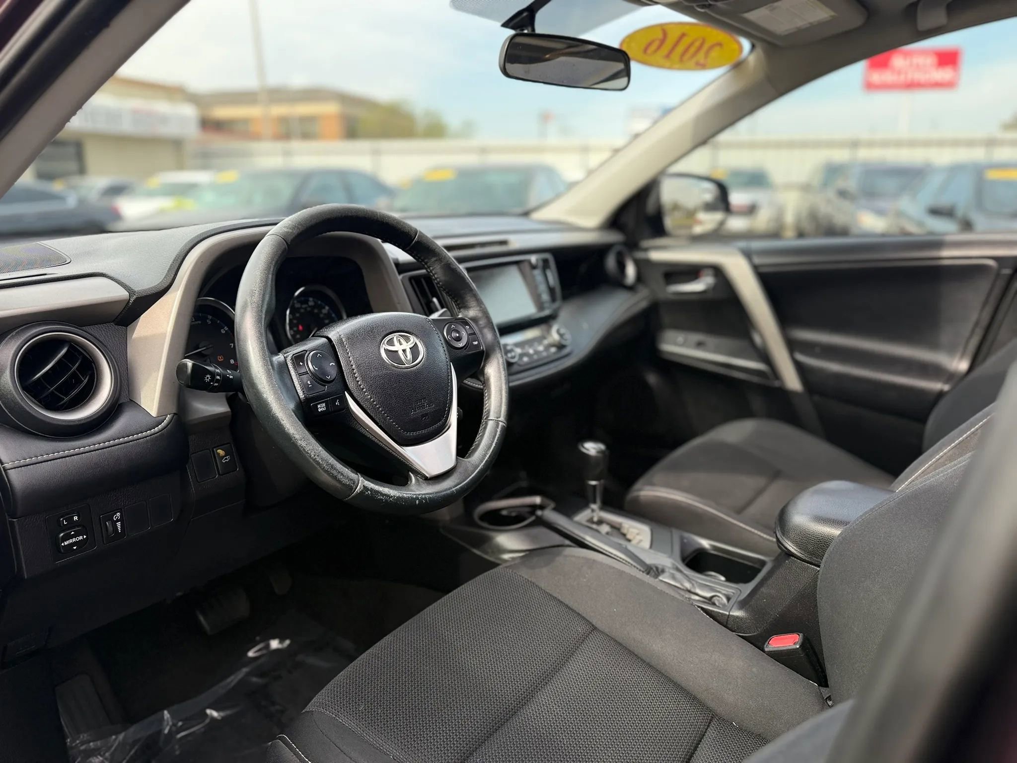 Used 2016 Toyota RAV4 XLE FWD image 19