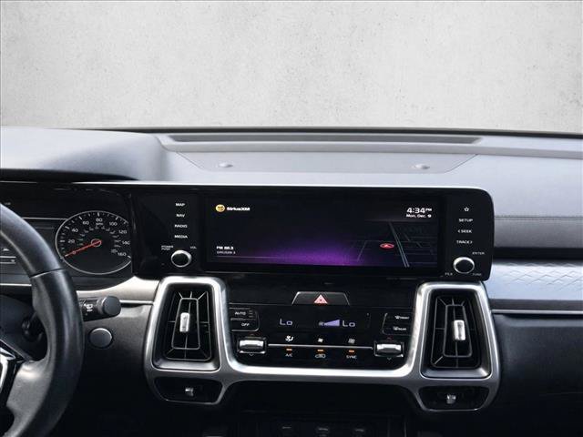 Used 2022 Kia Sorento S FWD image 21