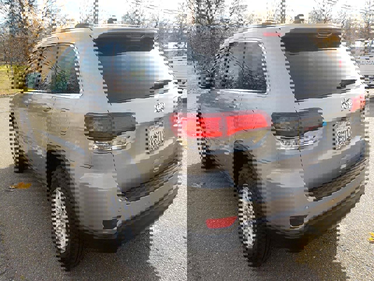 Used 2020 Jeep Grand Cherokee Laredo image 7