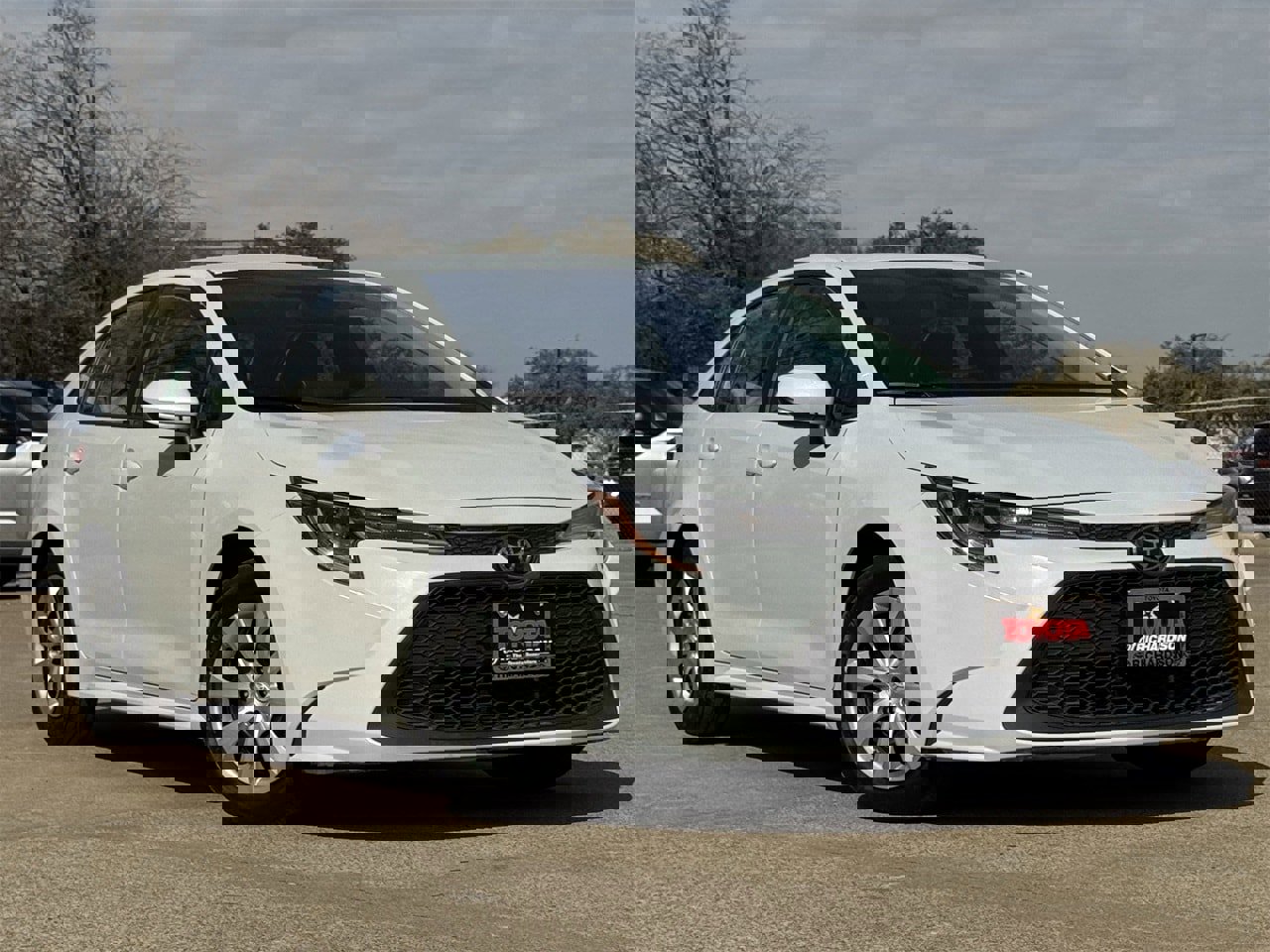 Used 2022 Toyota Corolla LE image 2