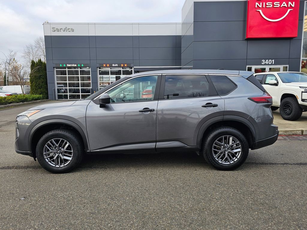 Used 2024 Nissan Rogue S image 8