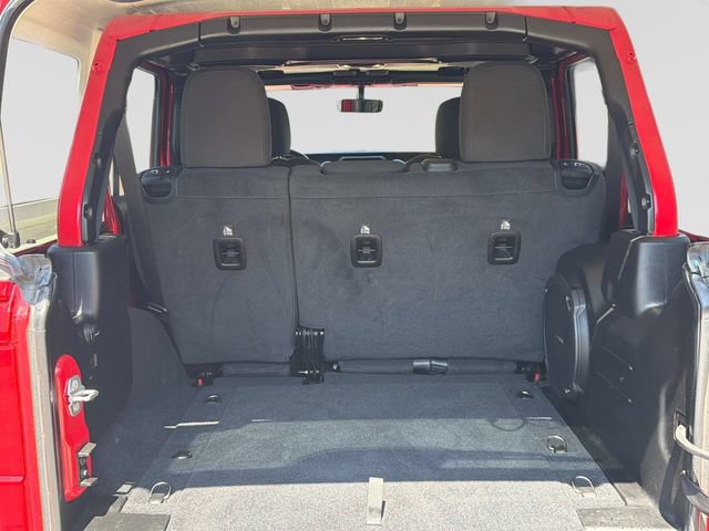 Used 2021 Jeep Wrangler Unlimited Sahara w/ Uconnect 4C Nav & Sound Group AWD/4WD image 12