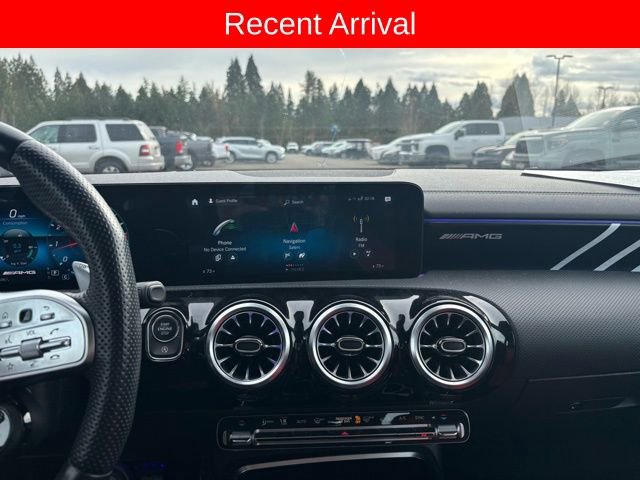 Used 2022 Mercedes-Benz CLA 35 AMG 4MATIC image 11