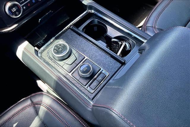 Used 2024 Ford Expedition Max Limited AWD/4WD image 17