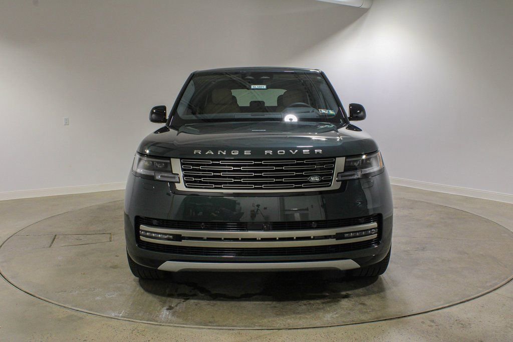New 2026 Land Rover Range Rover SE image 8