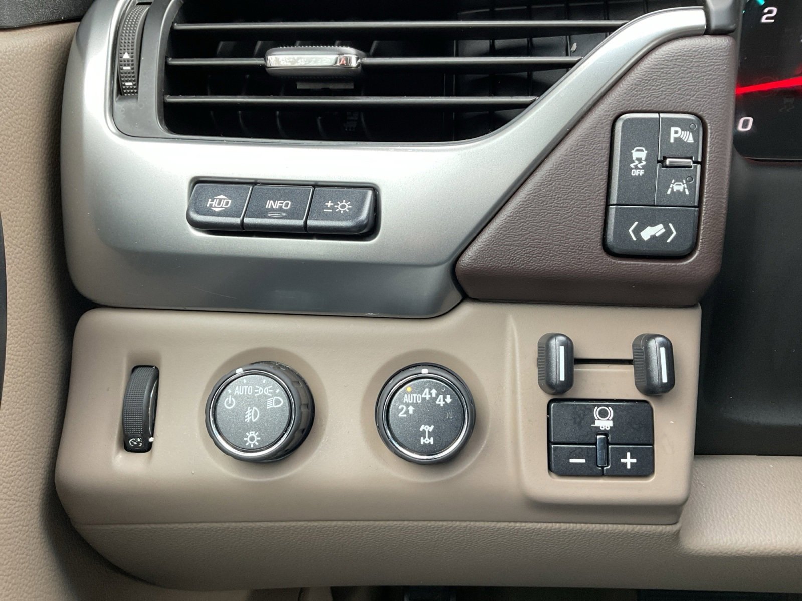 Used 2017 Chevrolet Tahoe Premier image 21