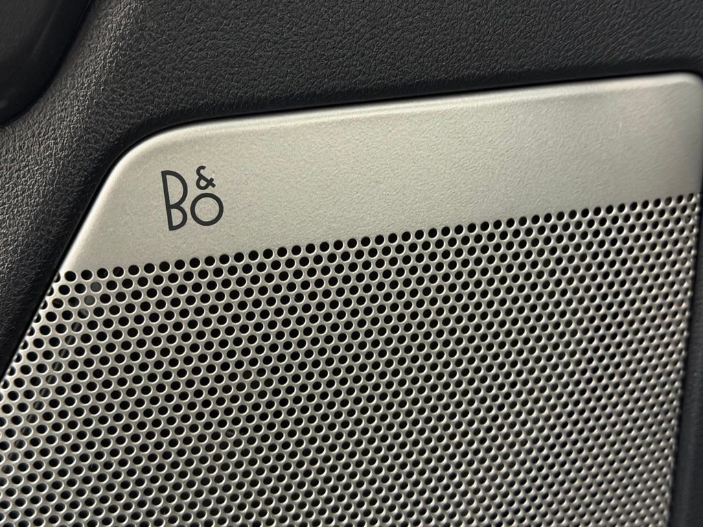 Used 2023 Ford F150 Lariat w/ Equipment Group 502A High image 17