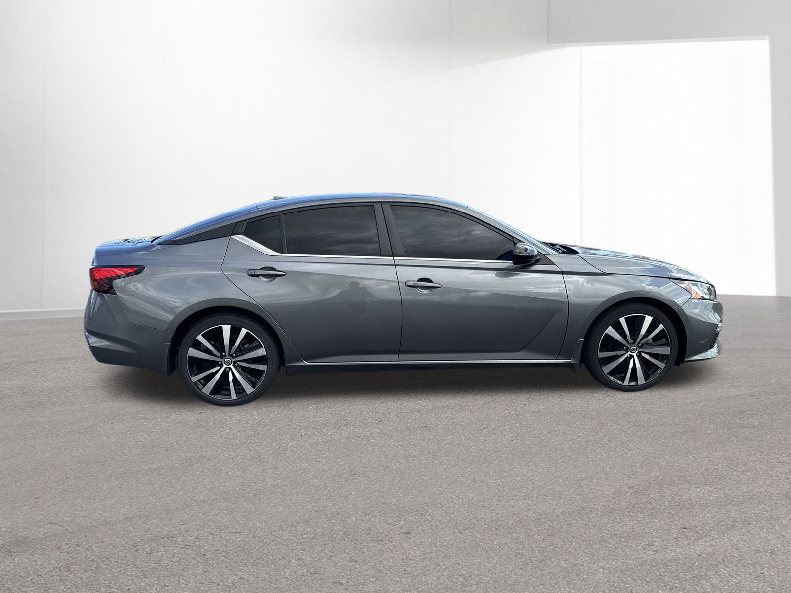 Used 2022 Nissan Altima 2.5 SR image 31