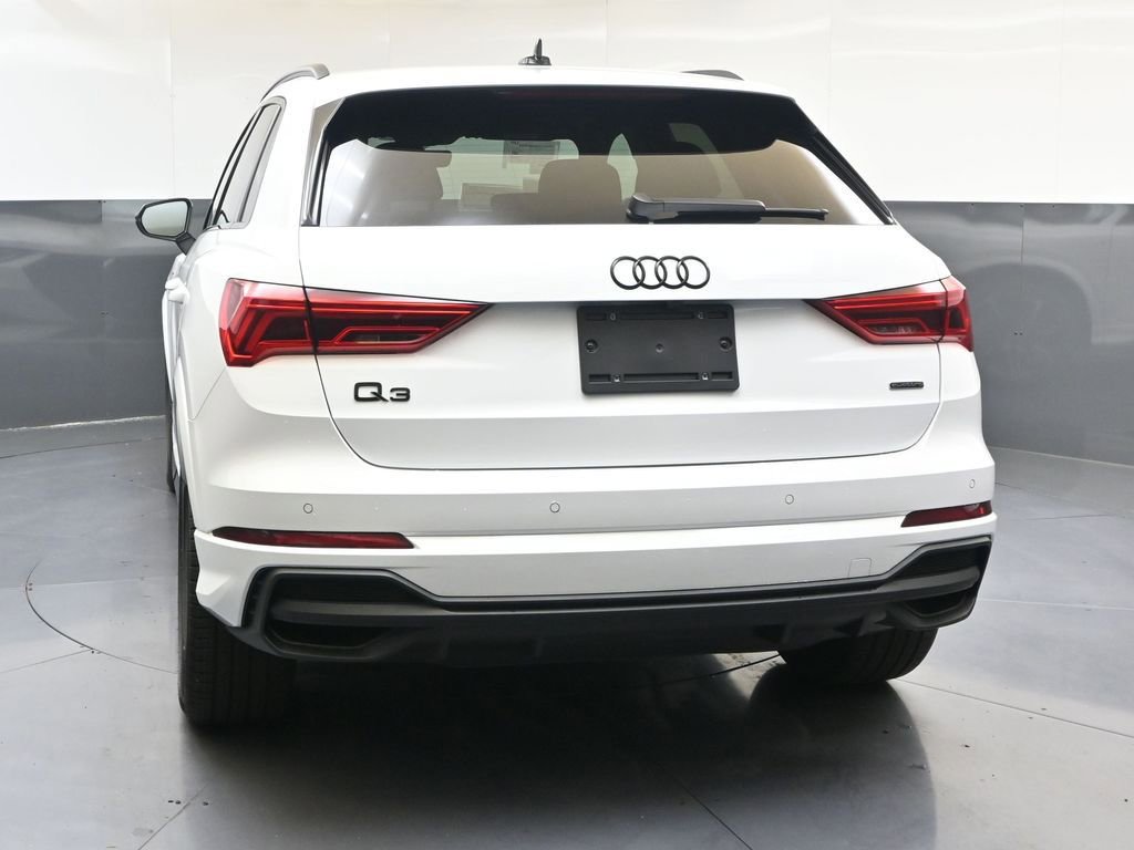 Used 2025 Audi Q3 2.0T Premium Plus w/ Premium Plus Package image 4