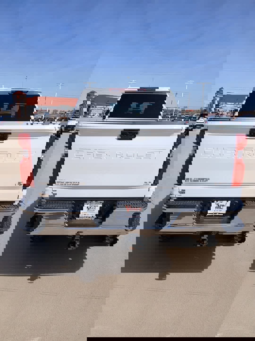 Used 2024 Chevrolet Silverado 2500 LTZ w/ LTZ Convenience Package image 5