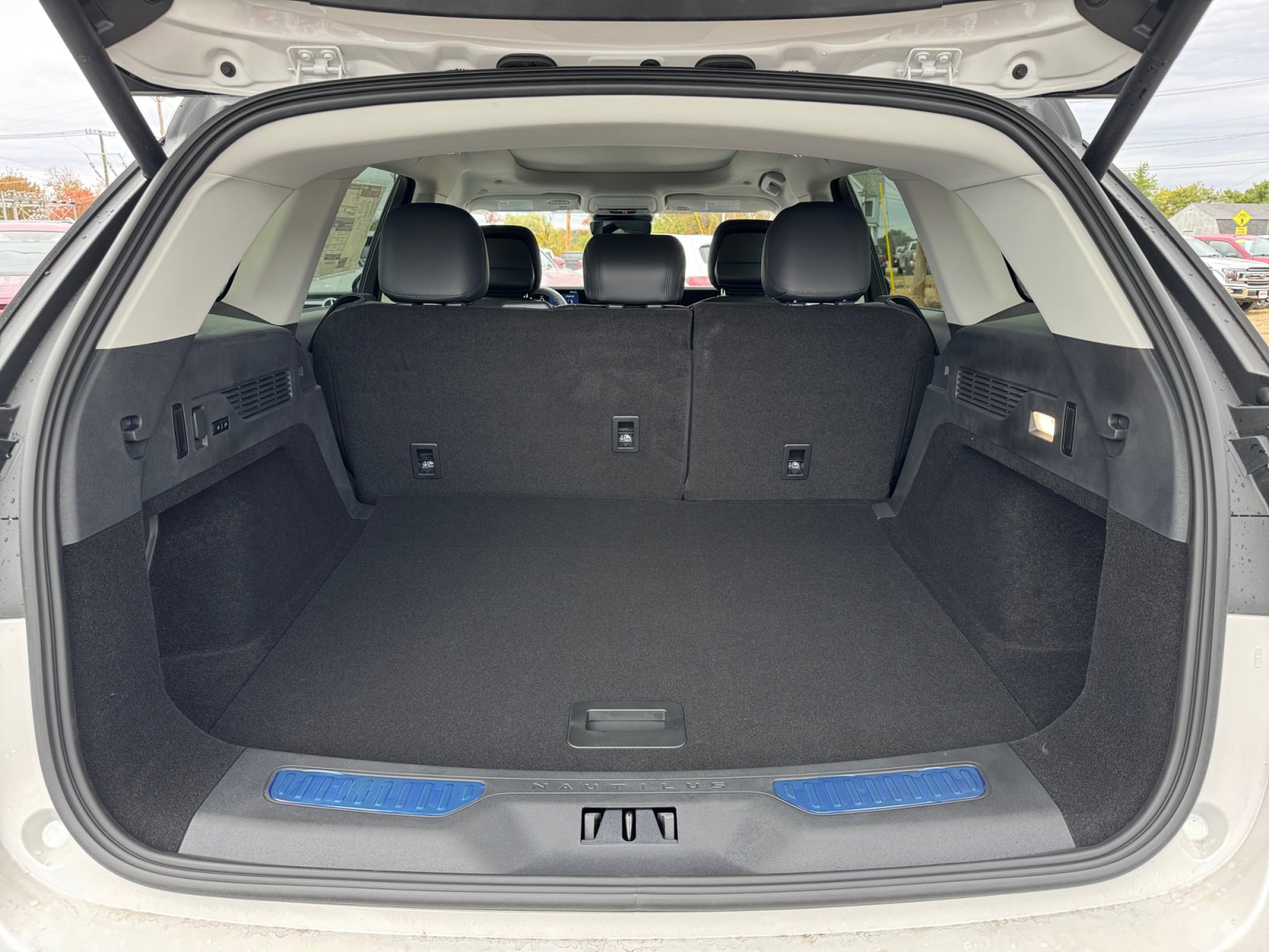 New 2026 Lincoln Nautilus Premier w/ Equipment Group 102A image 26