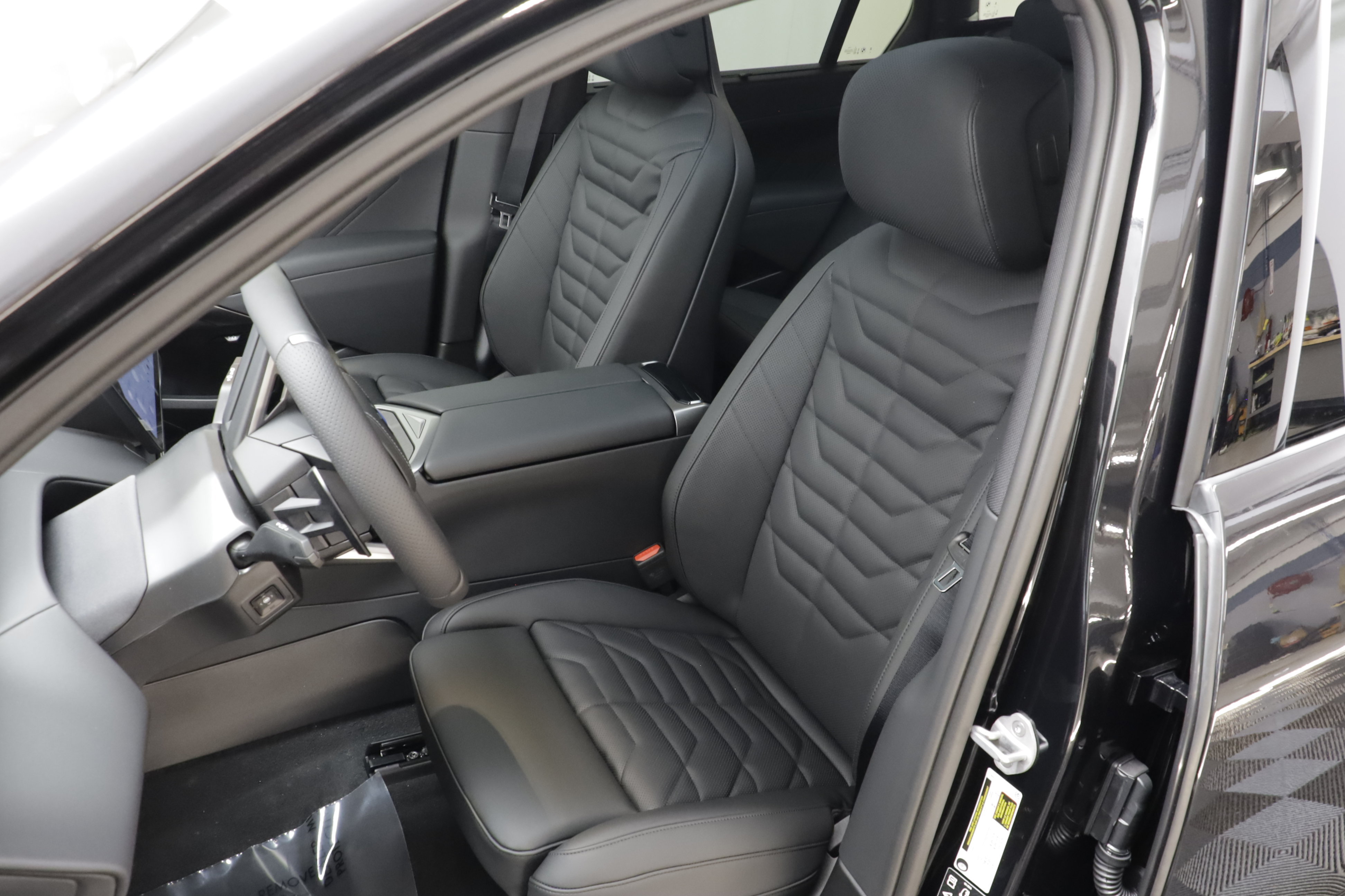 New 2027 BMW X5 xDrive40i w/ Luxury Package AWD/4WD image 18