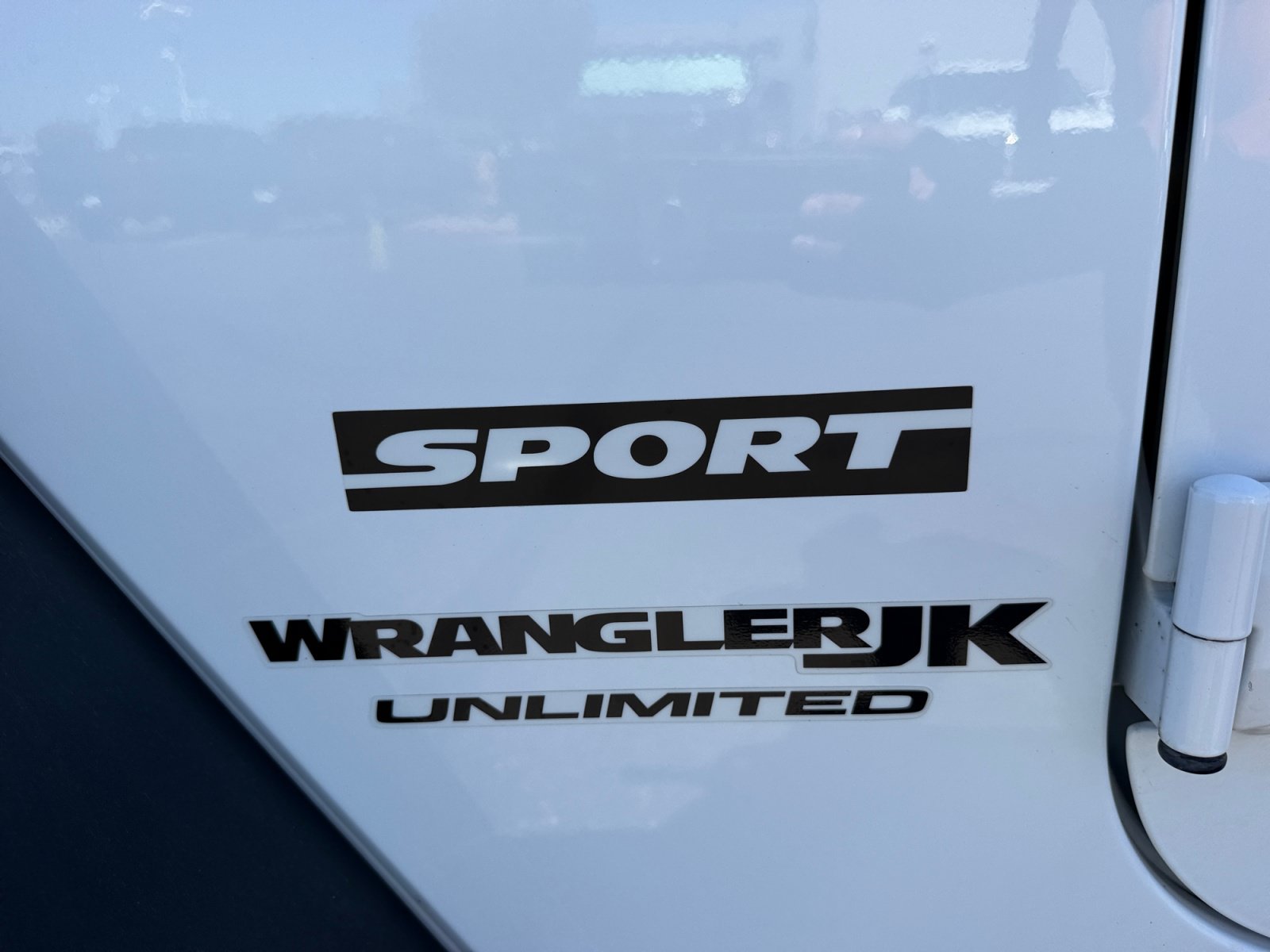 Used 2018 Jeep Wrangler Unlimited Sport S AWD/4WD image 24