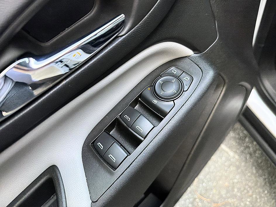 Used 2023 Chevrolet Equinox LT image 10