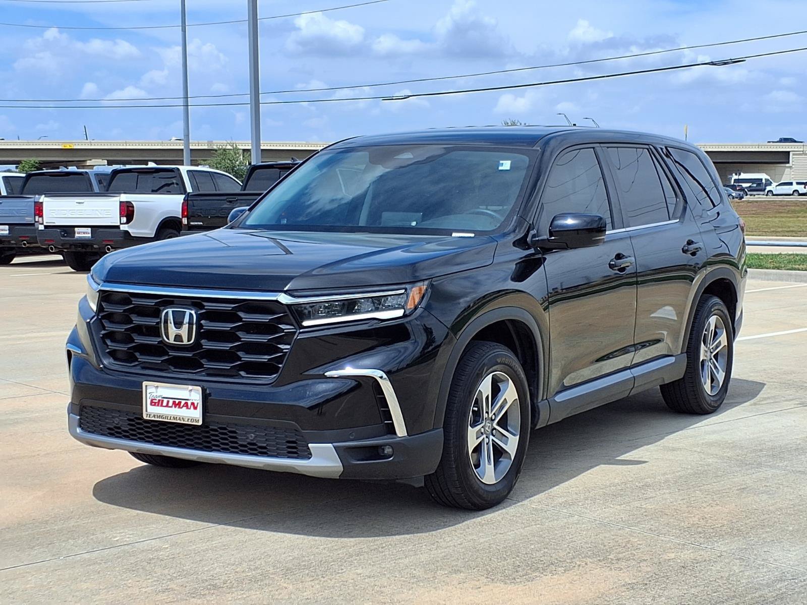 Used 2025 Honda Pilot EX-L image 4